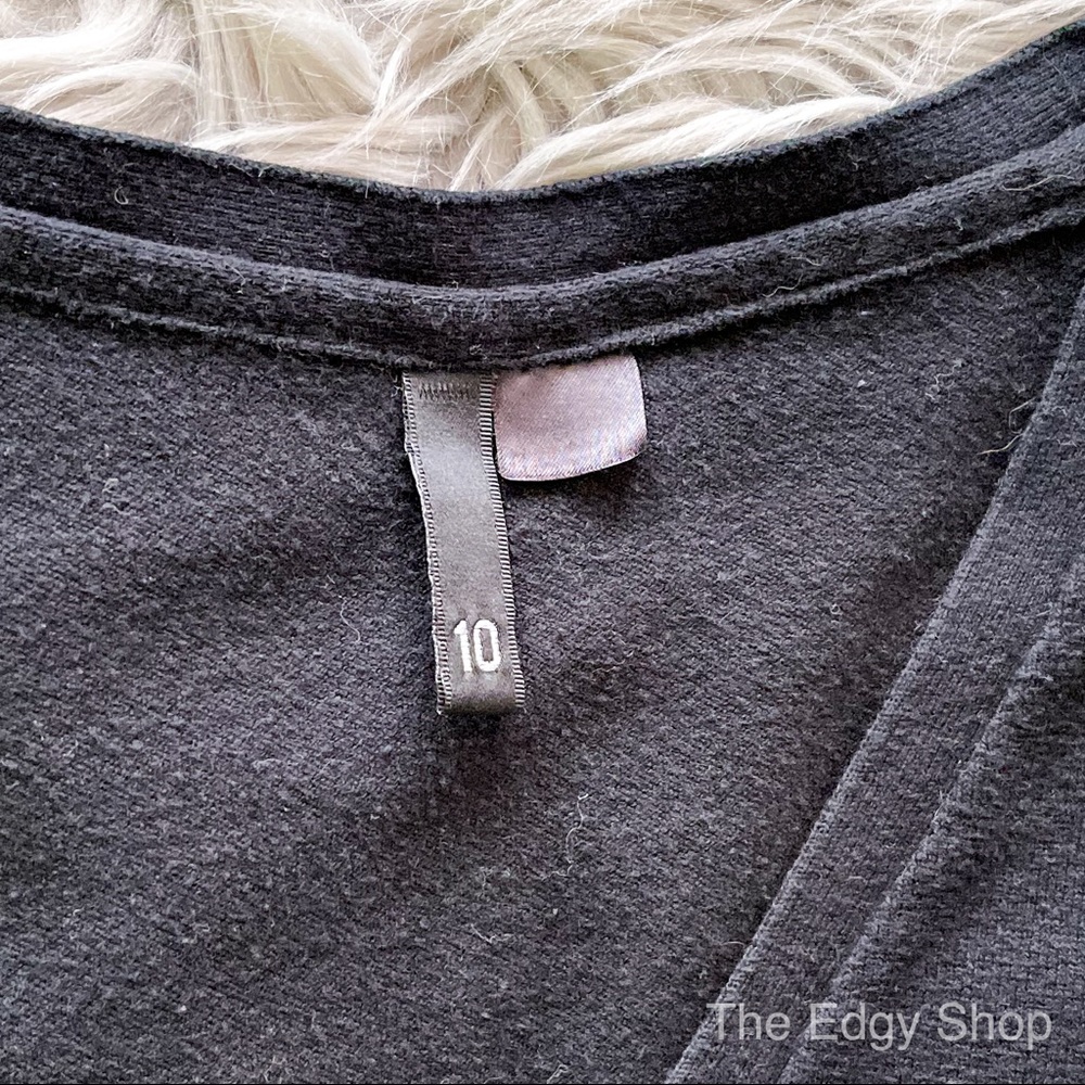 H&M Divided | V-Neck Button Up Cardigan Sweater - Picture 4 of 7